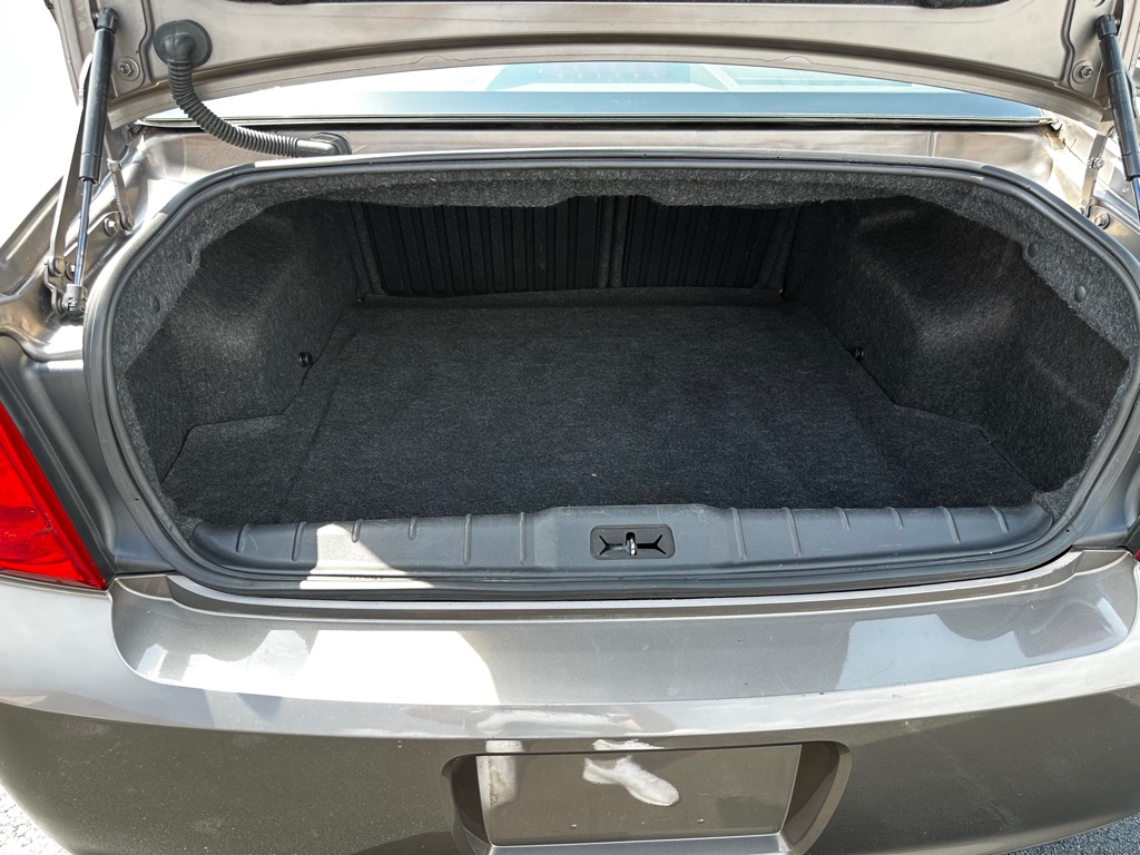 Photo 19 of this CHEVROLET MALIBU