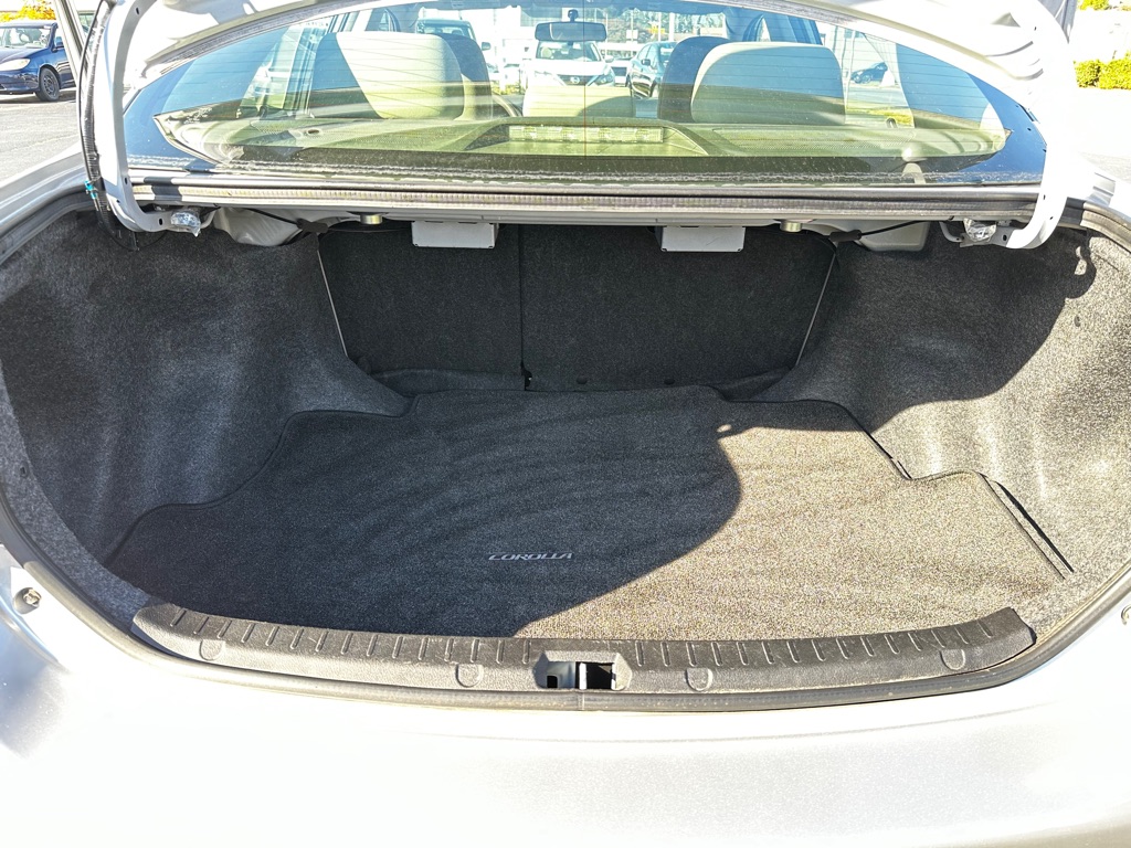 Photo 17 of this TOYOTA COROLLA