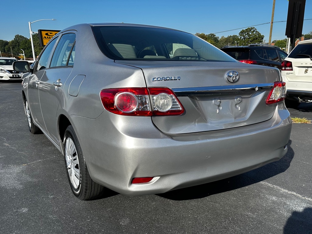 Photo 5 of this TOYOTA COROLLA