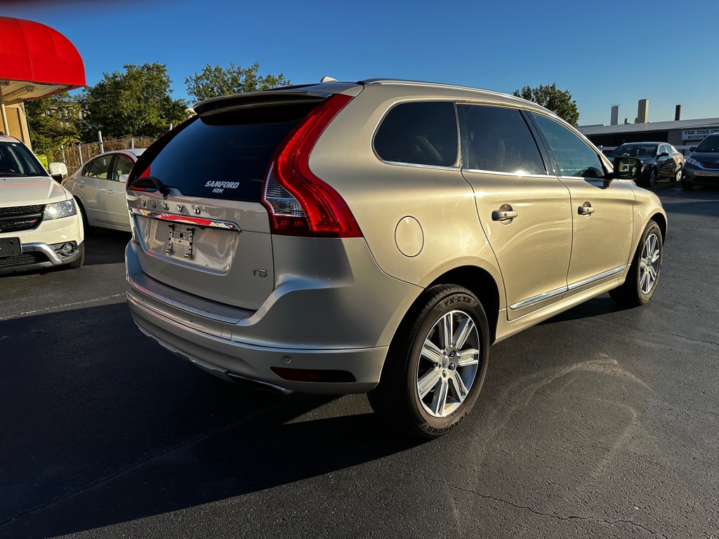 Photo 7 of this VOLVO XC60