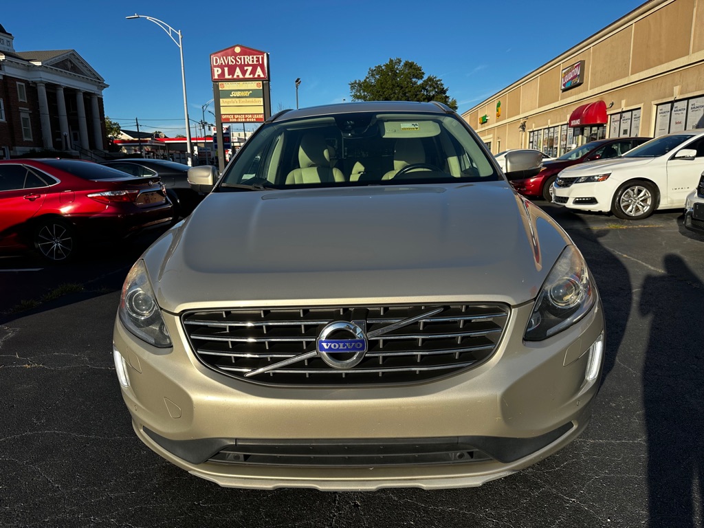 Photo 2 of this VOLVO XC60