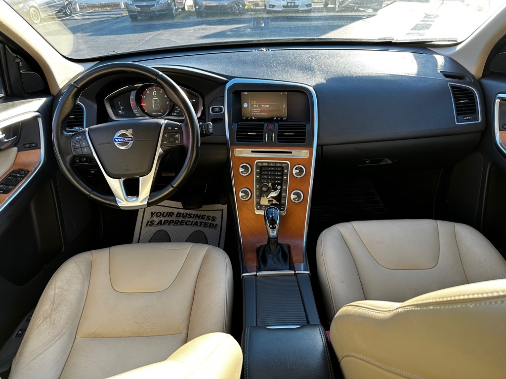 Photo 13 of this VOLVO XC60