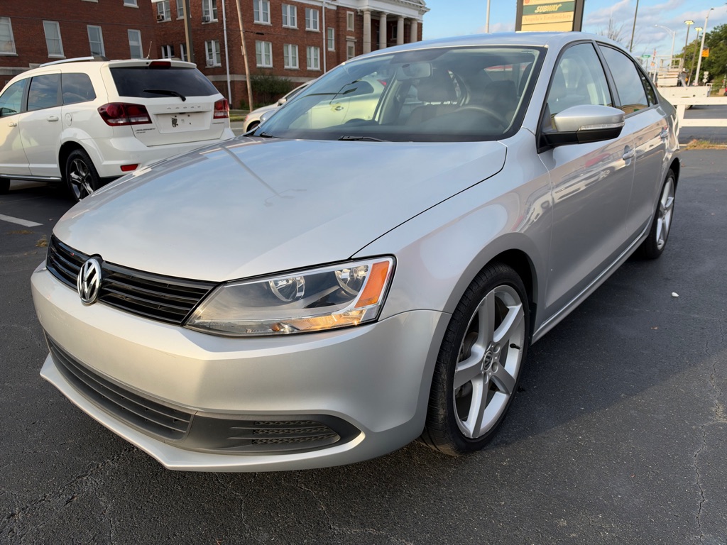 Photo 3 of this VOLKSWAGEN JETTA