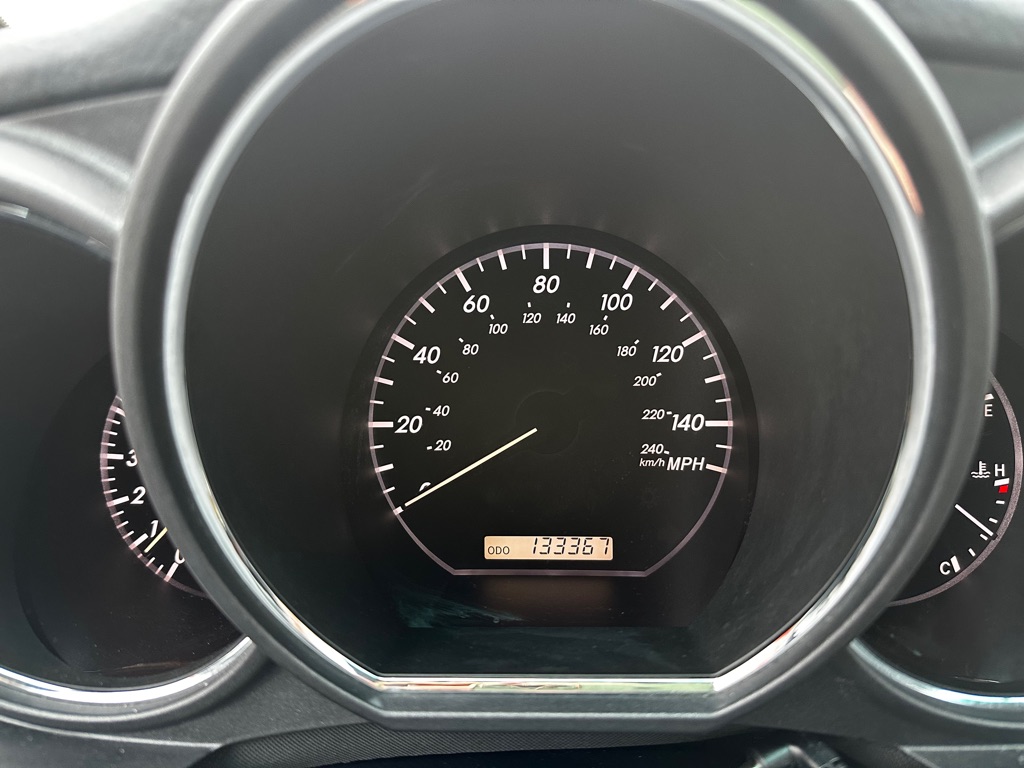 Photo 15 of this LEXUS RX