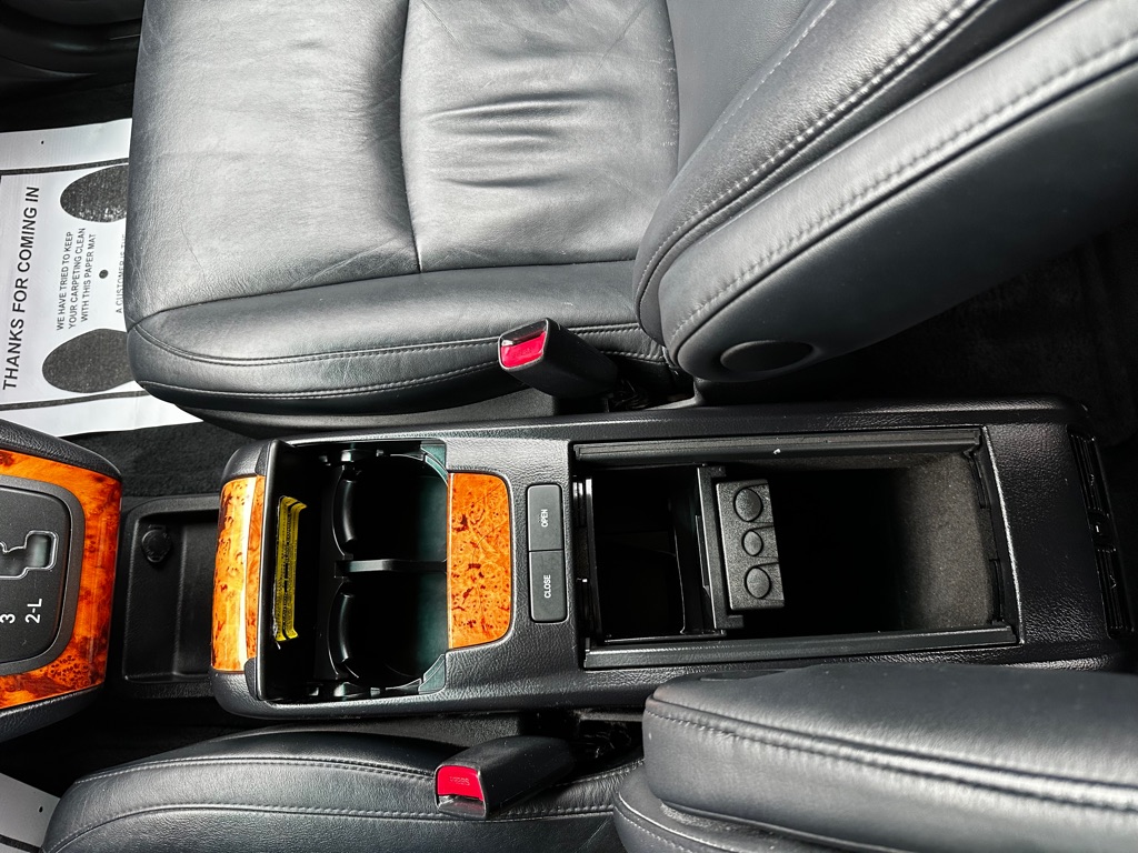 Photo 18 of this LEXUS RX