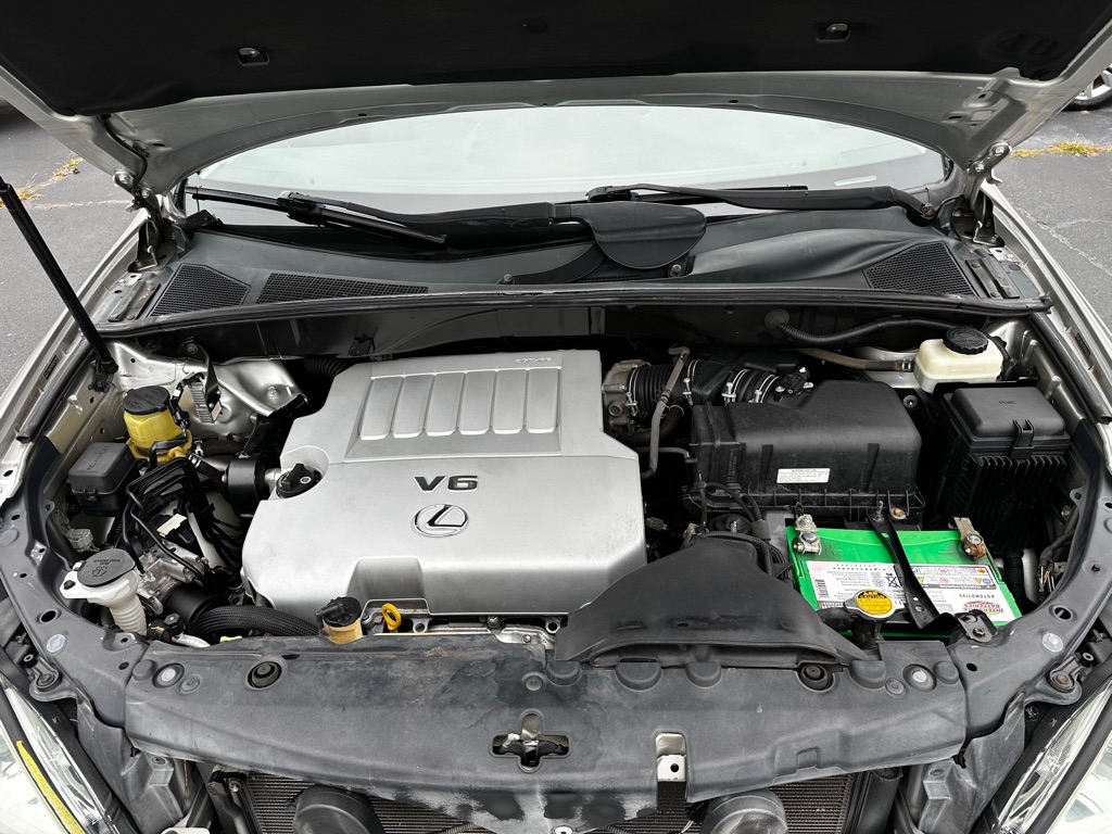 Photo 25 of this LEXUS RX