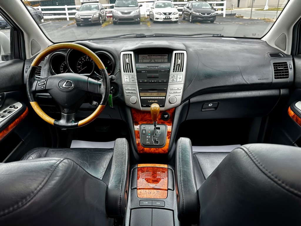 Photo 12 of this LEXUS RX