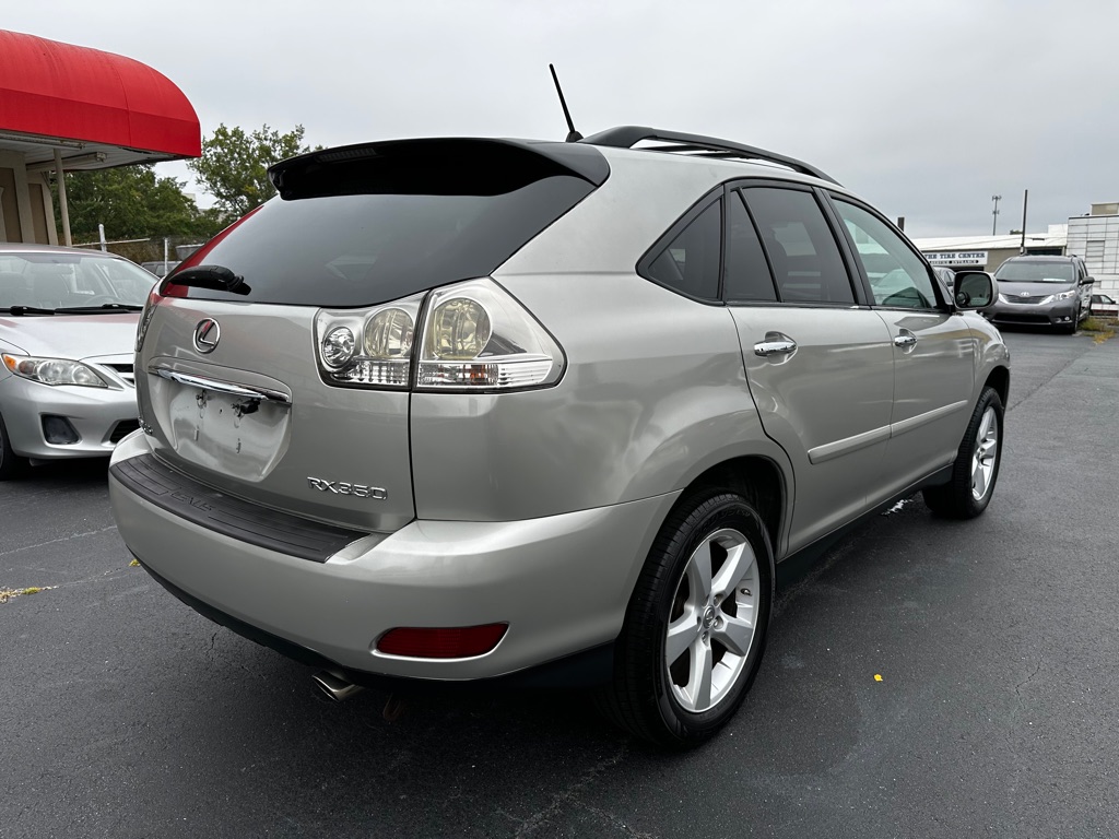 Photo 7 of this LEXUS RX