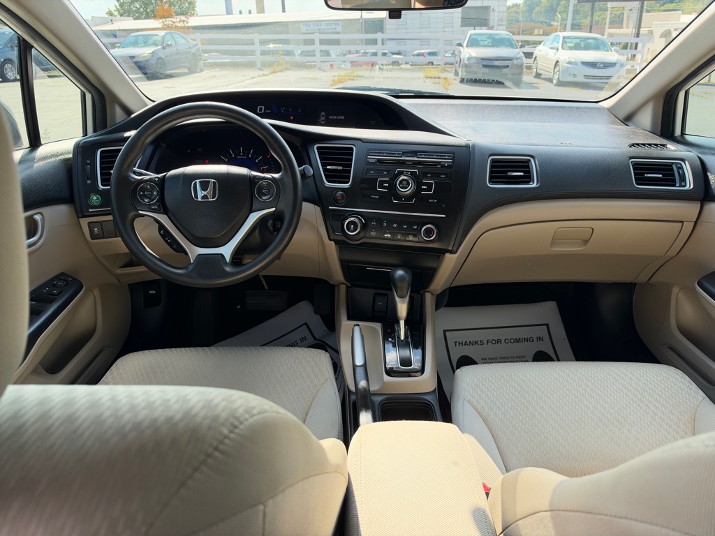 Photo 12 of this HONDA CIVIC