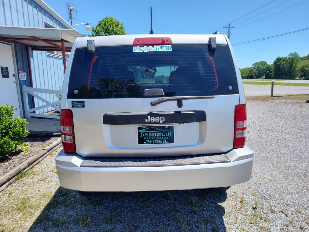 Photo 5 of this JEEP LIBERTY