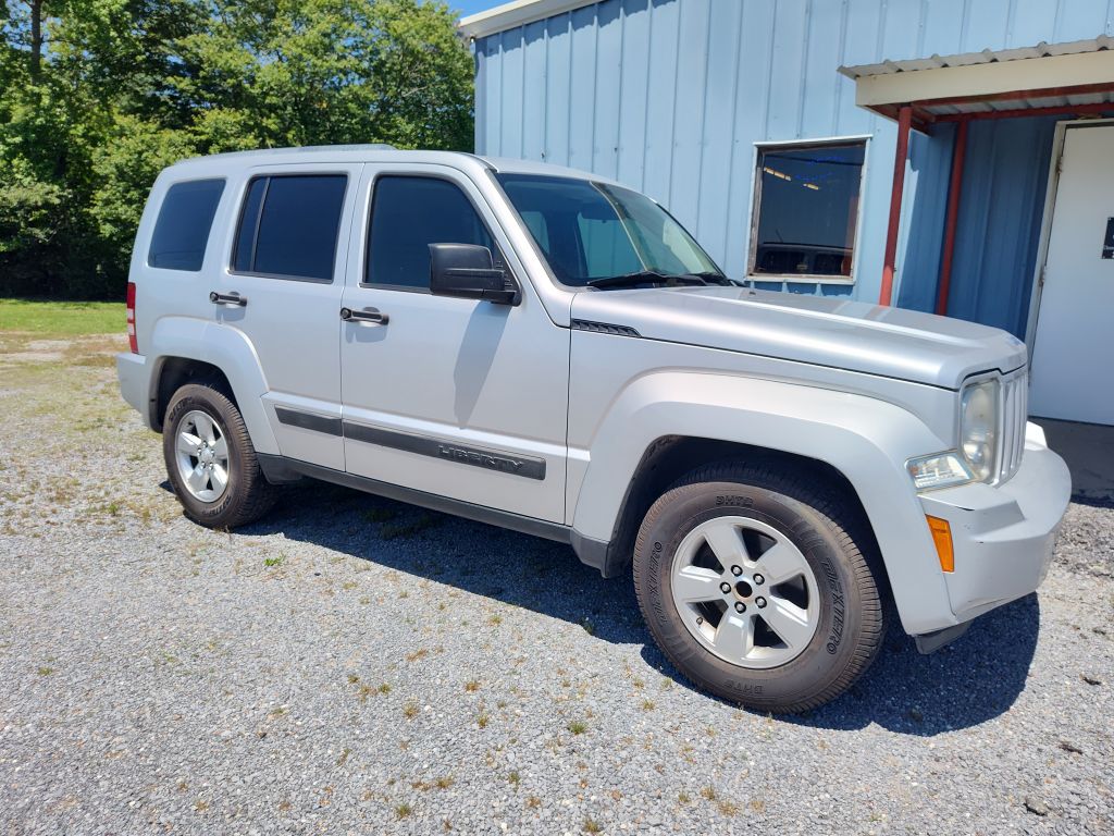 Photo 3 of this JEEP LIBERTY