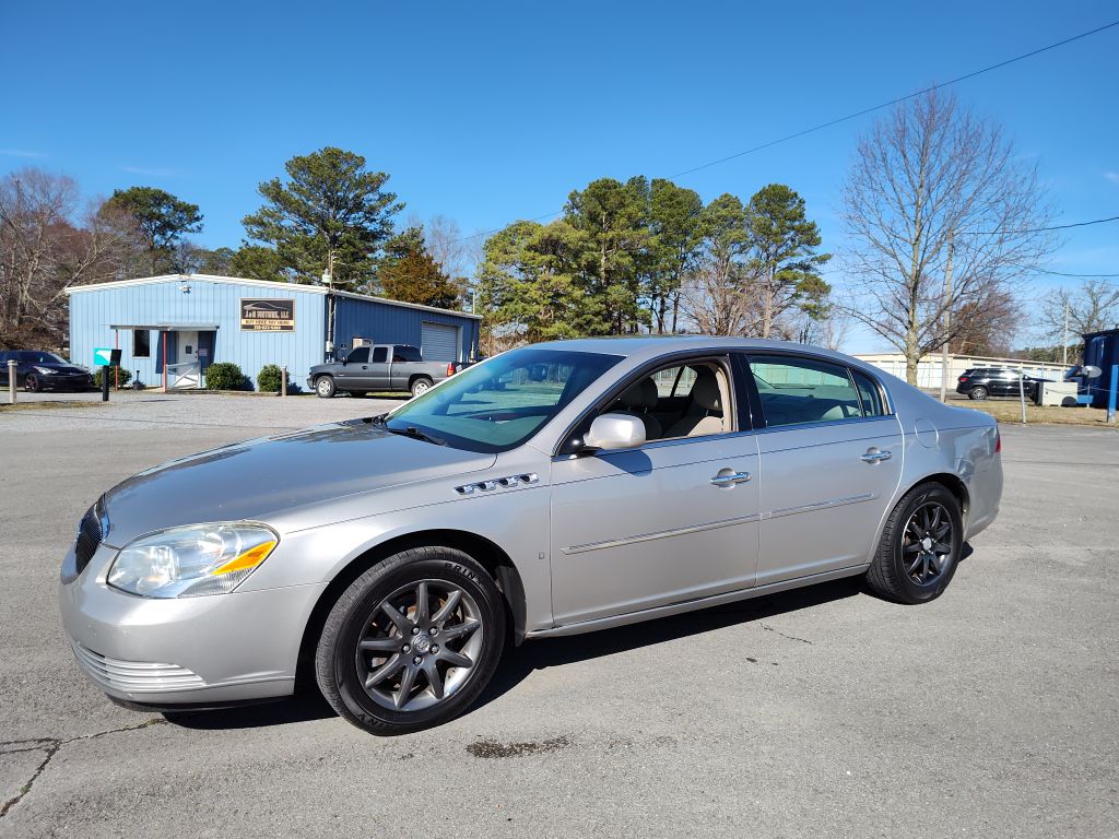 Photo 2 of this BUICK LUCERNE