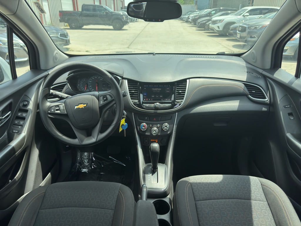 Photo 15 of this CHEVROLET TRAX
