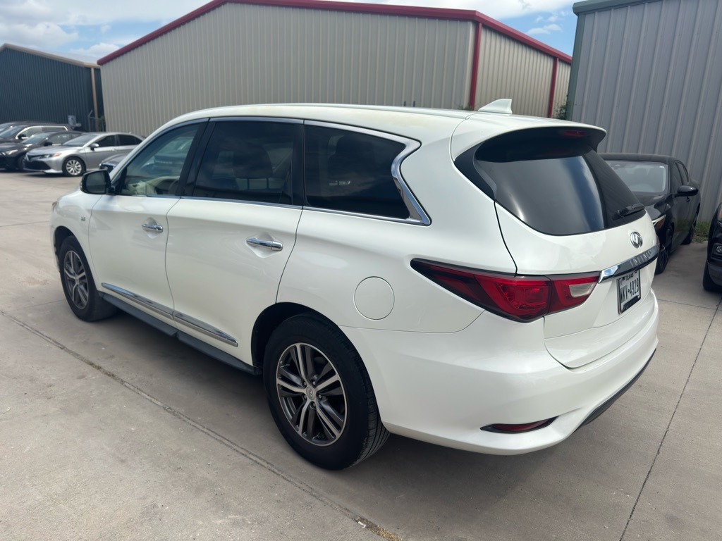 Photo 9 of this INFINITI QX60