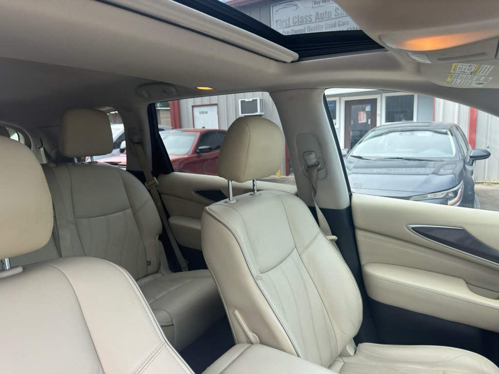 Photo 23 of this INFINITI QX60