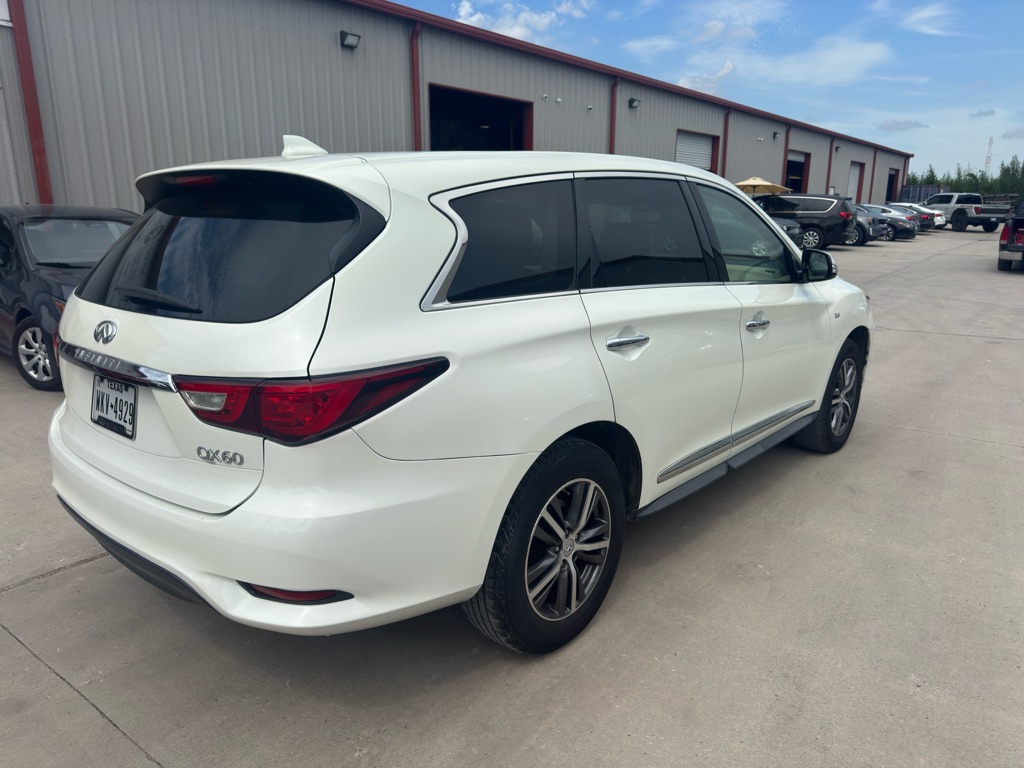 Photo 7 of this INFINITI QX60
