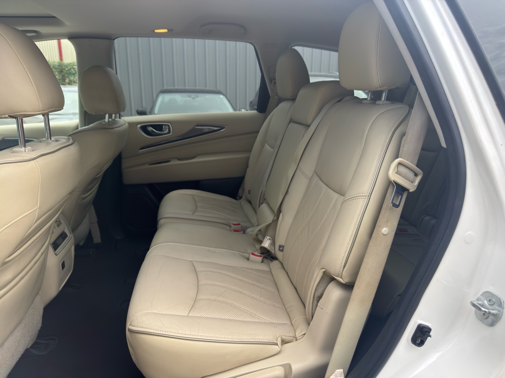 Photo 11 of this INFINITI QX60