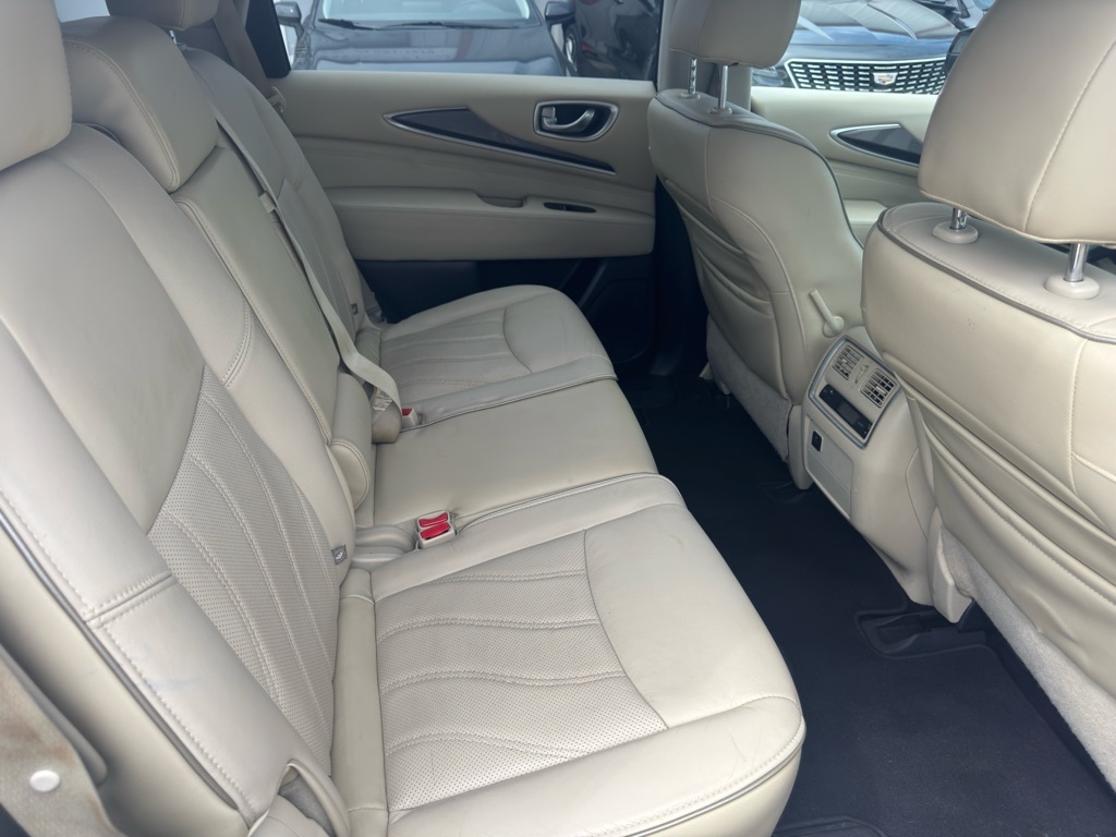Photo 17 of this INFINITI QX60