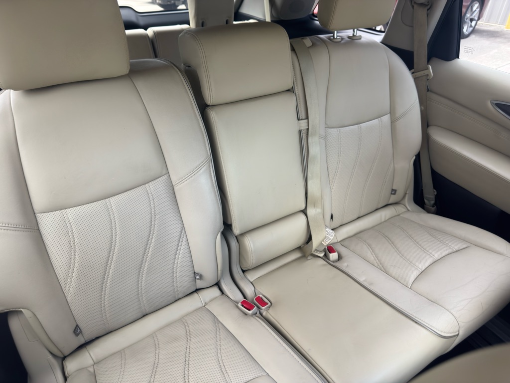 Photo 24 of this INFINITI QX60