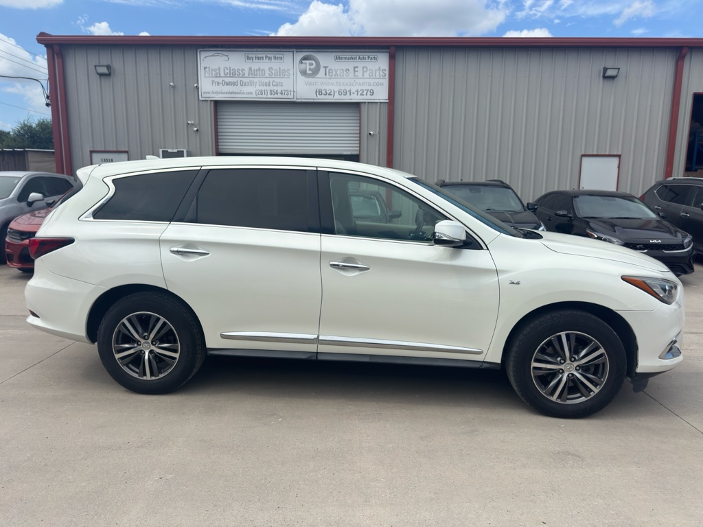 Photo 6 of this INFINITI QX60