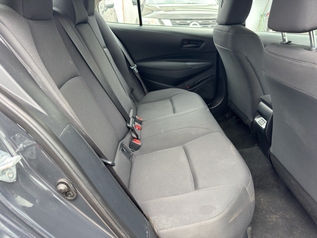 Photo 13 of this TOYOTA COROLLA