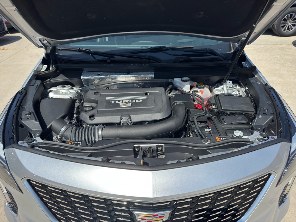 Photo 28 of this CADILLAC XT4