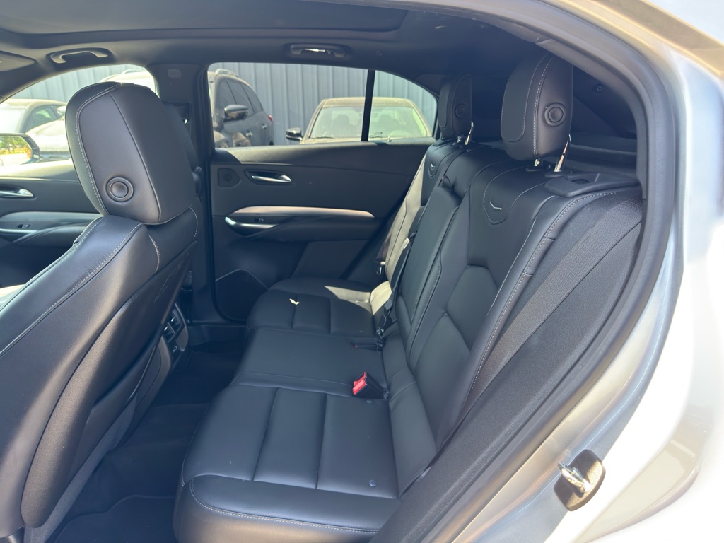 Photo 11 of this CADILLAC XT4