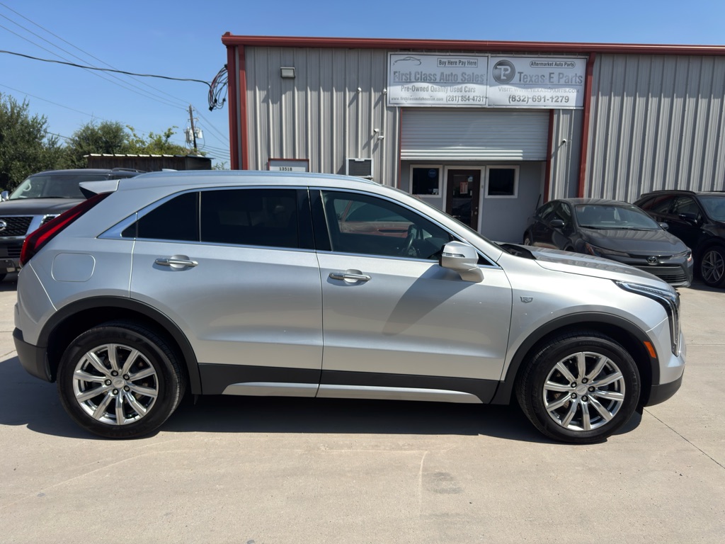 Photo 5 of this CADILLAC XT4