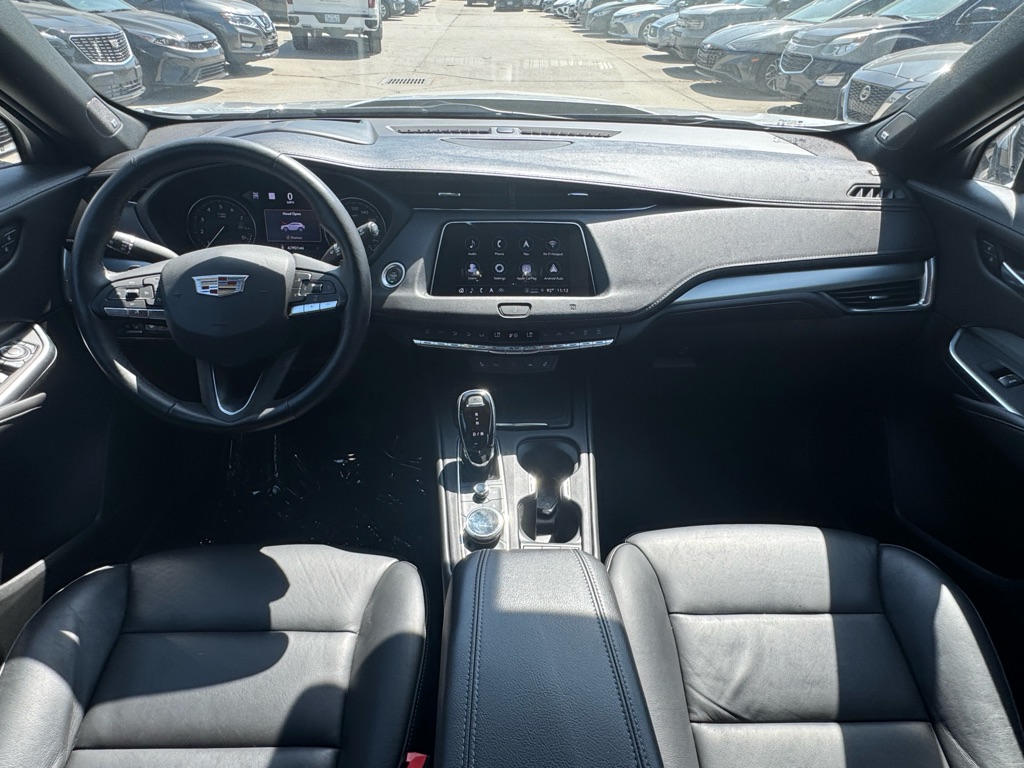 Photo 20 of this CADILLAC XT4