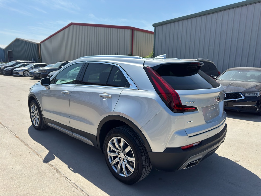 Photo 8 of this CADILLAC XT4