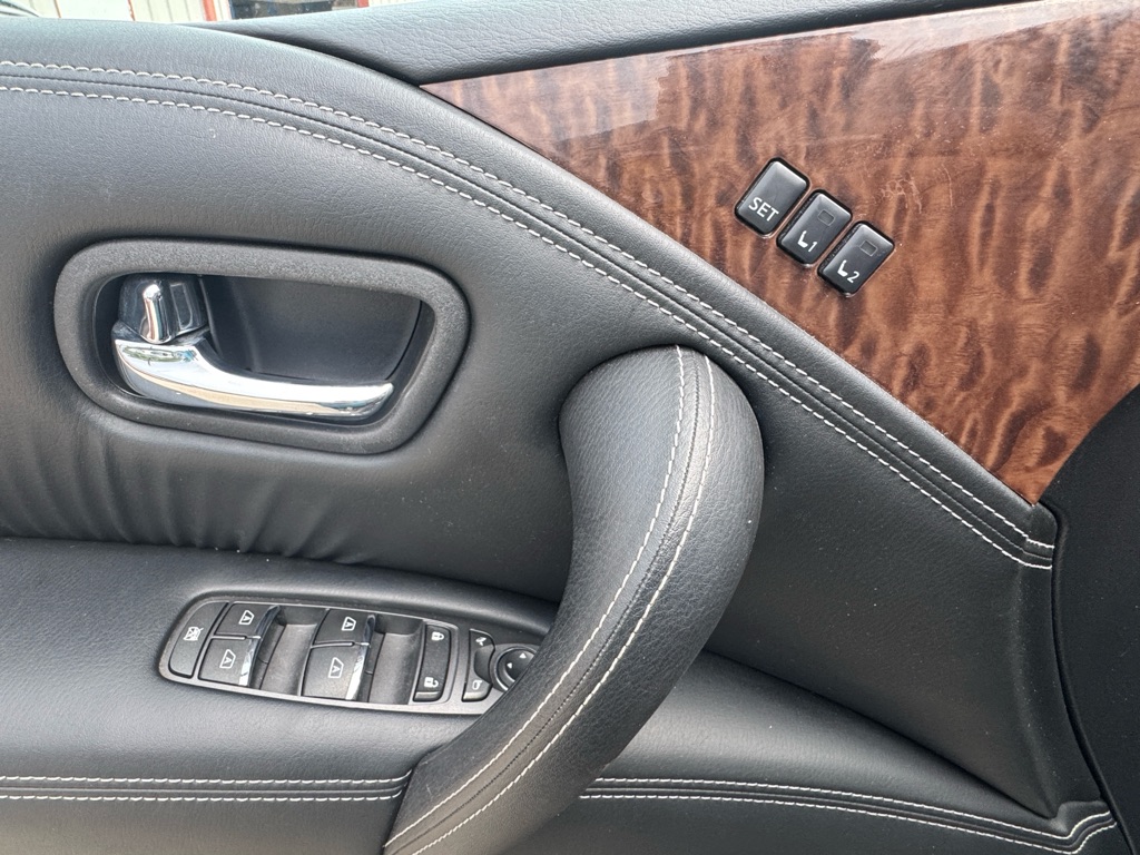 Photo 19 of this NISSAN ARMADA