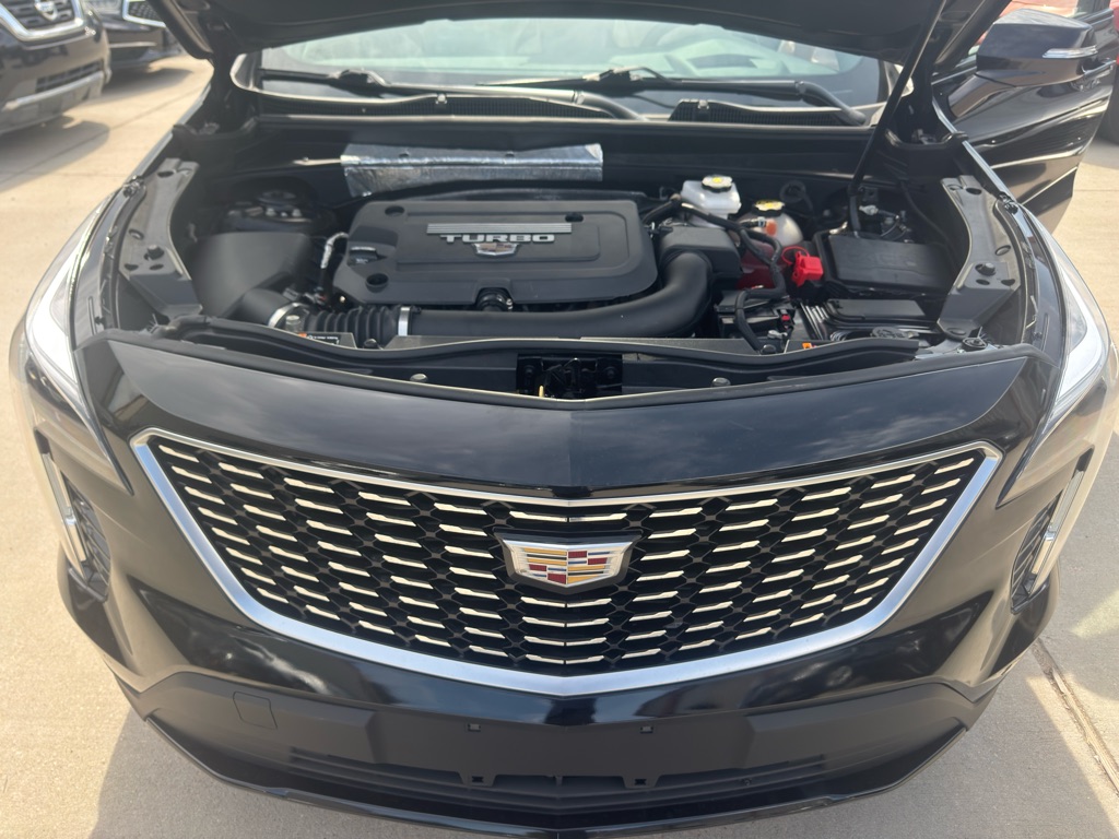 Photo 29 of this CADILLAC XT4