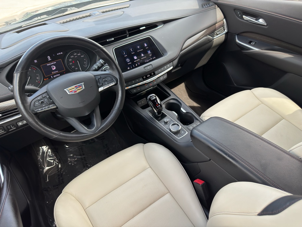 Photo 12 of this CADILLAC XT4