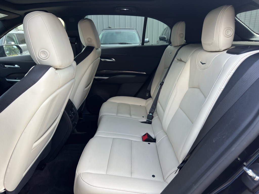Photo 11 of this CADILLAC XT4