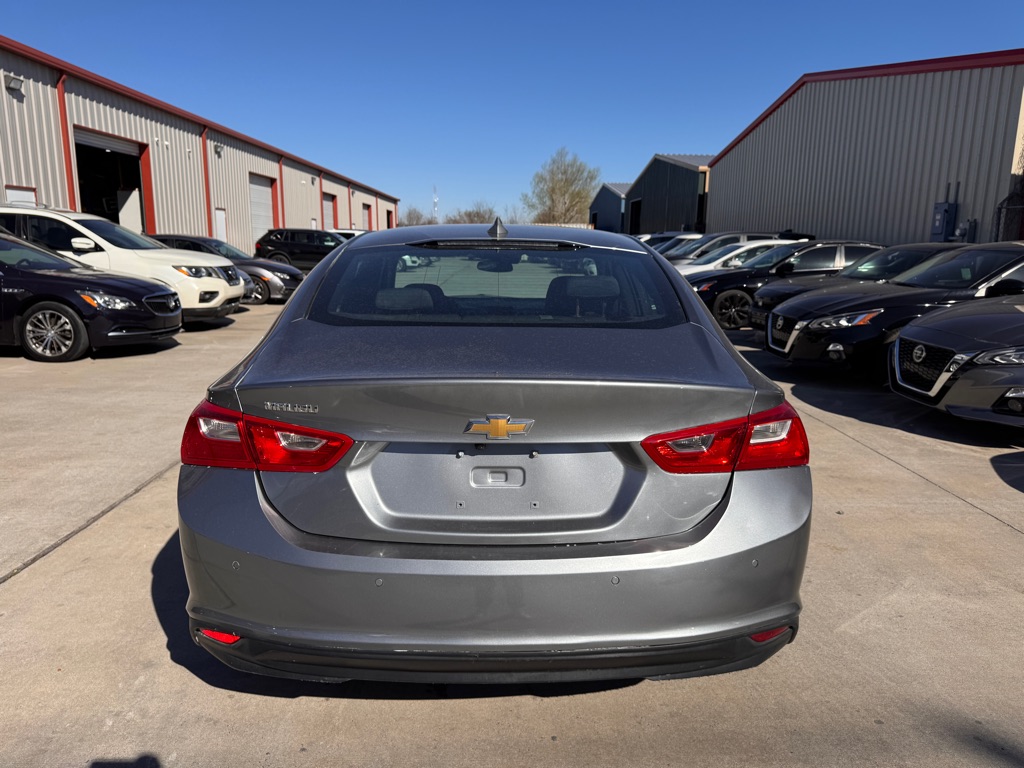Photo 7 of this CHEVROLET MALIBU
