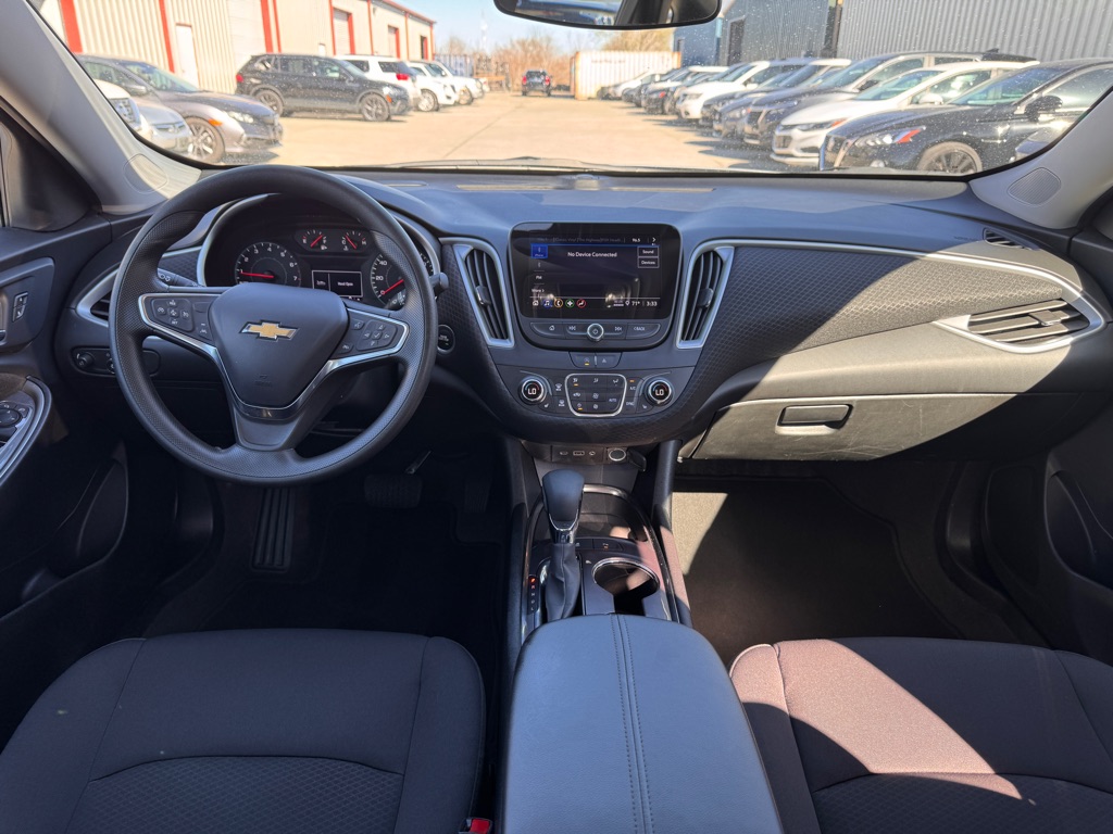 Photo 18 of this CHEVROLET MALIBU