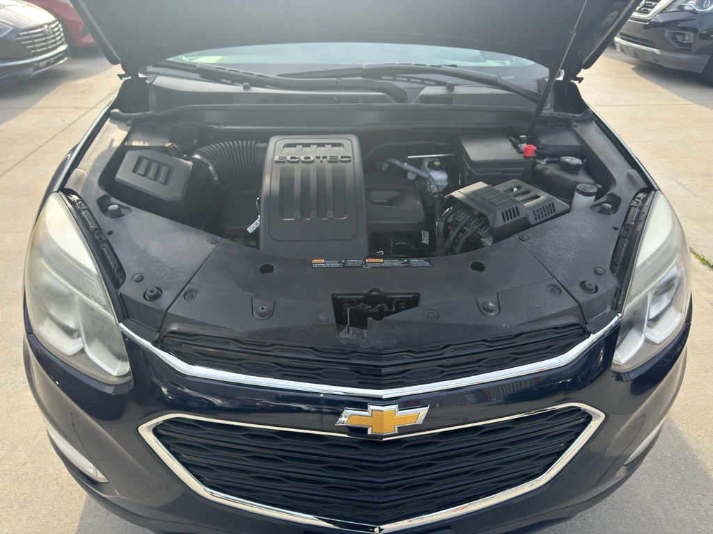 Photo 21 of this CHEVROLET EQUINOX