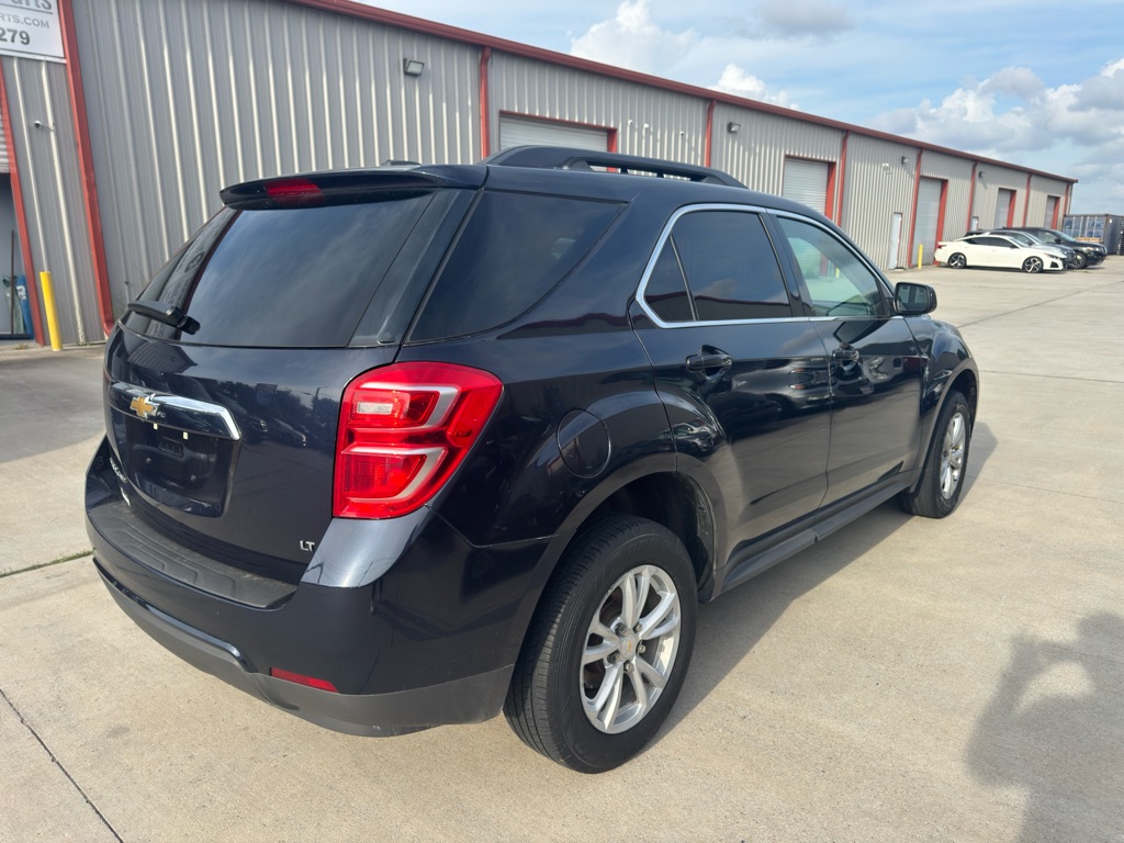 Photo 6 of this CHEVROLET EQUINOX