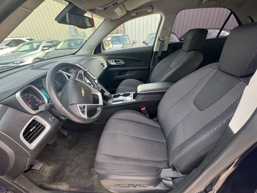 Photo 13 of this CHEVROLET EQUINOX