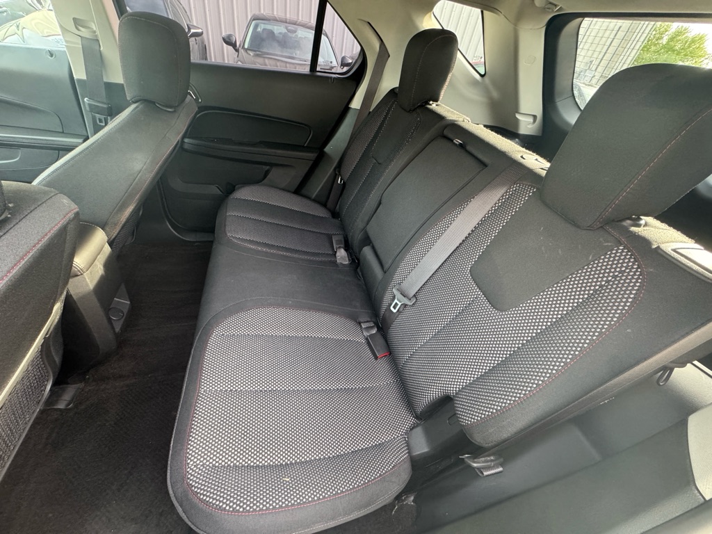 Photo 11 of this CHEVROLET EQUINOX