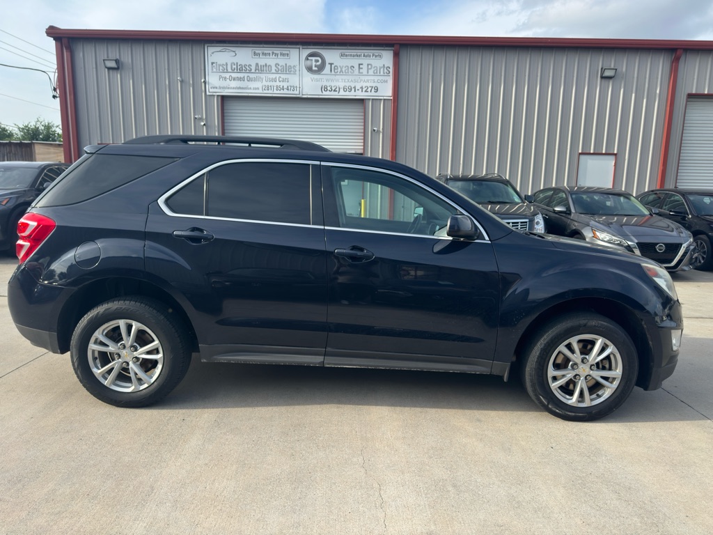 Photo 5 of this CHEVROLET EQUINOX