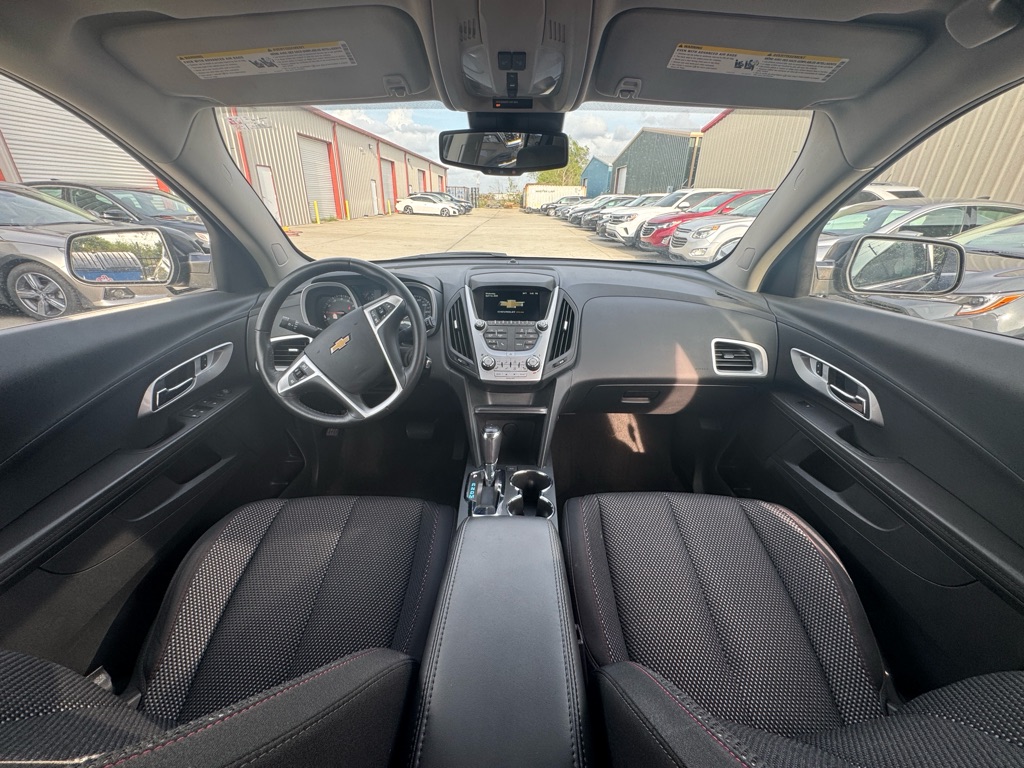 Photo 17 of this CHEVROLET EQUINOX
