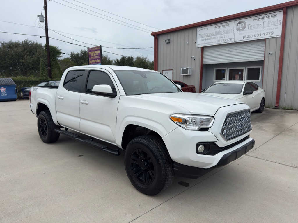 Photo 4 of this TOYOTA TACOMA