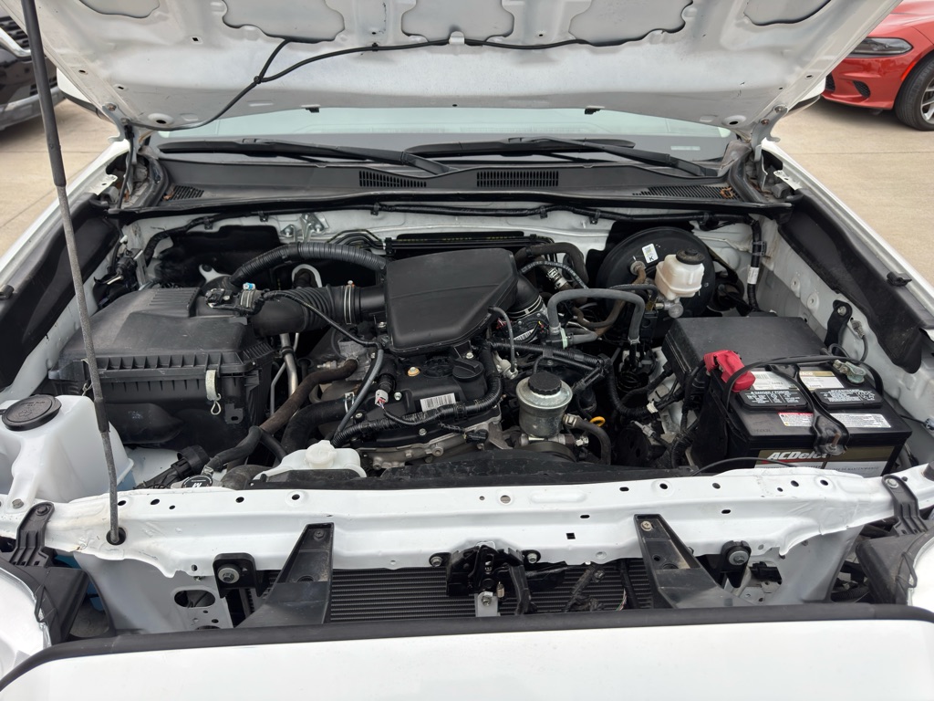 Photo 19 of this TOYOTA TACOMA