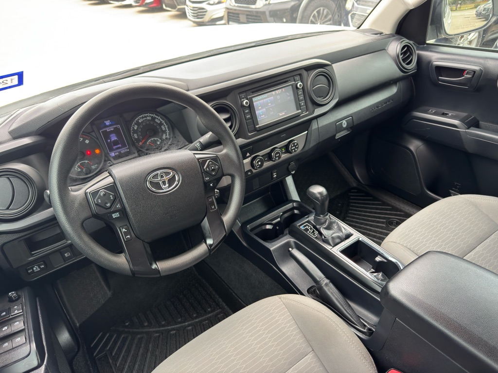 Photo 11 of this TOYOTA TACOMA