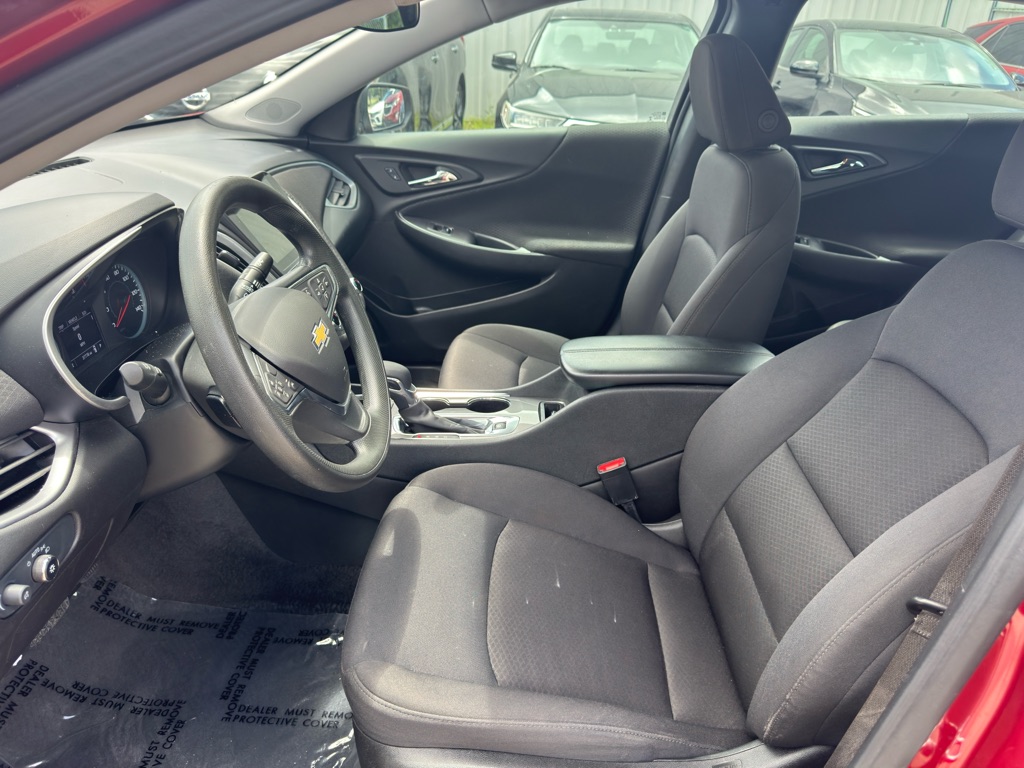 Photo 14 of this CHEVROLET MALIBU