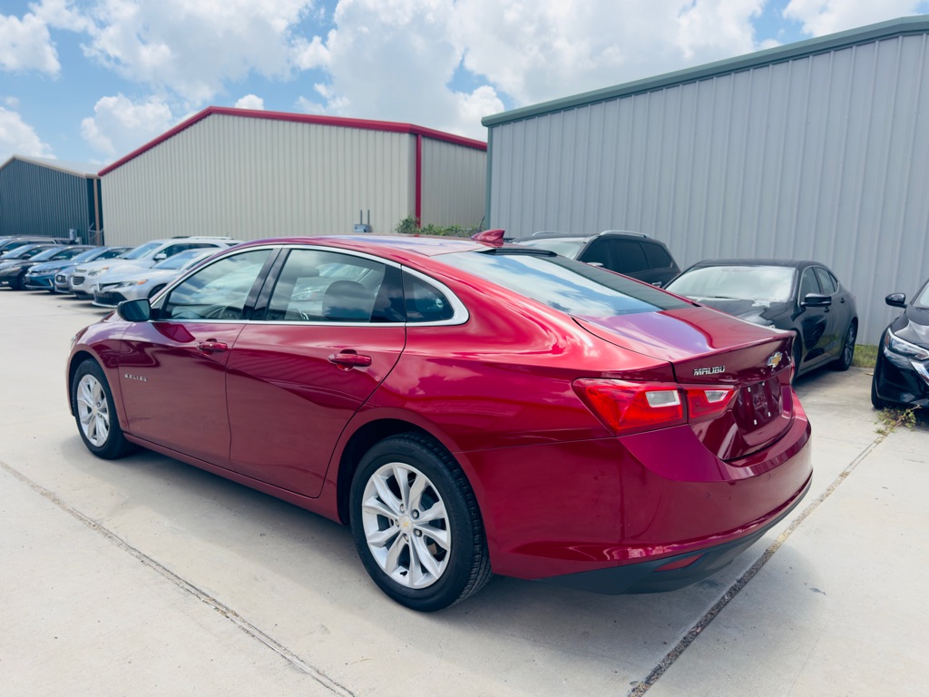 Photo 9 of this CHEVROLET MALIBU
