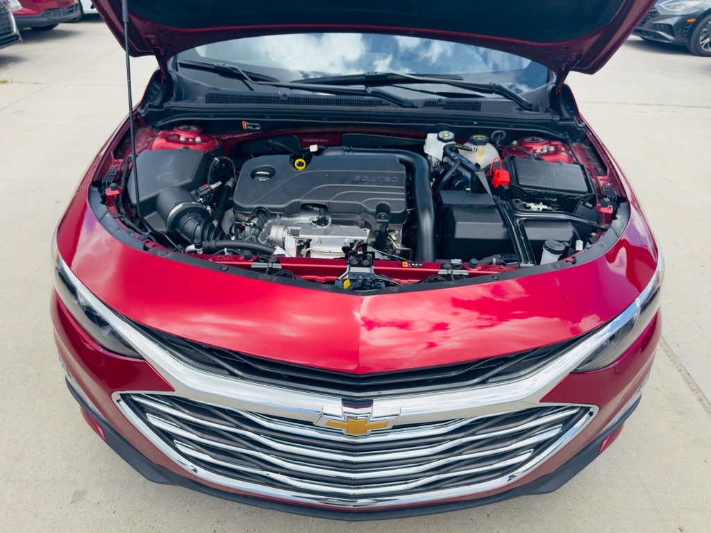 Photo 22 of this CHEVROLET MALIBU
