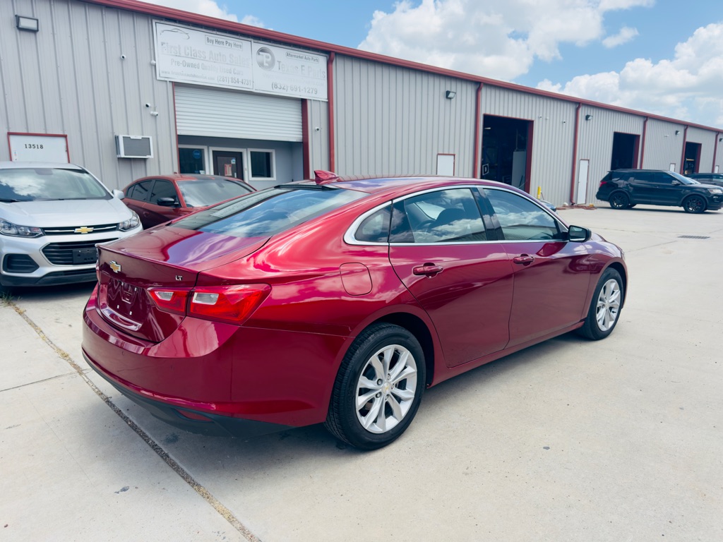 Photo 7 of this CHEVROLET MALIBU