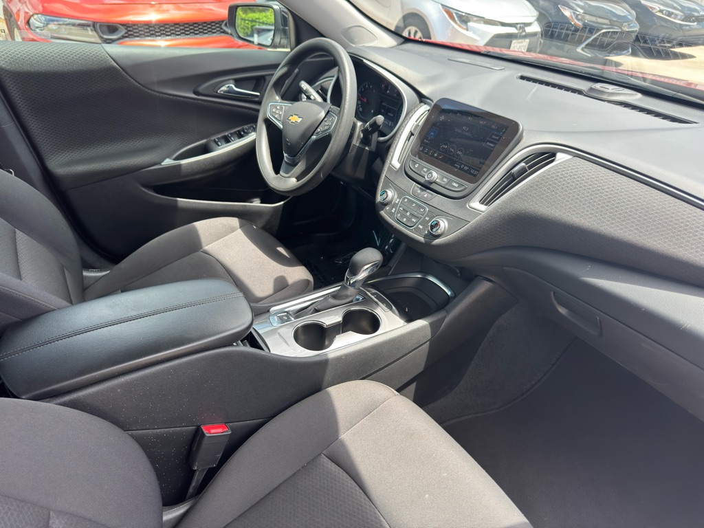 Photo 19 of this CHEVROLET MALIBU